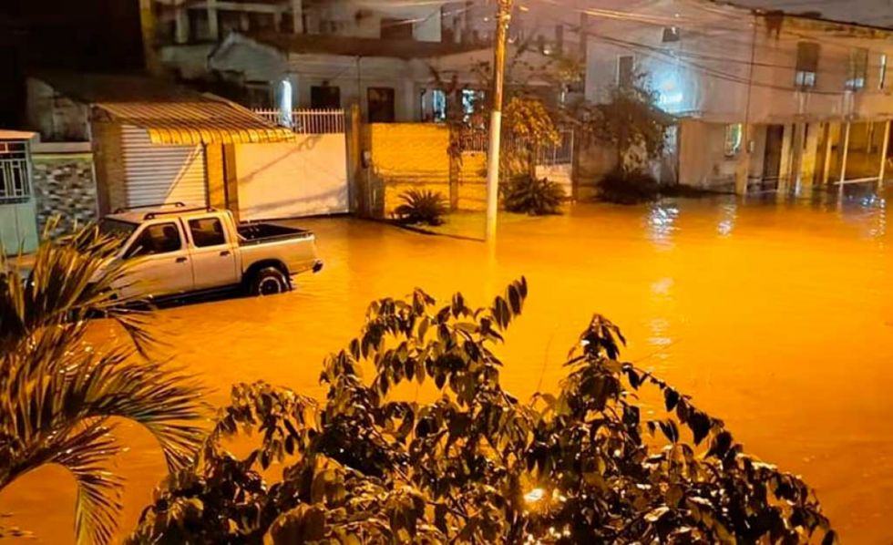 Lluvias afectan a más de mil familias en Ecuador
