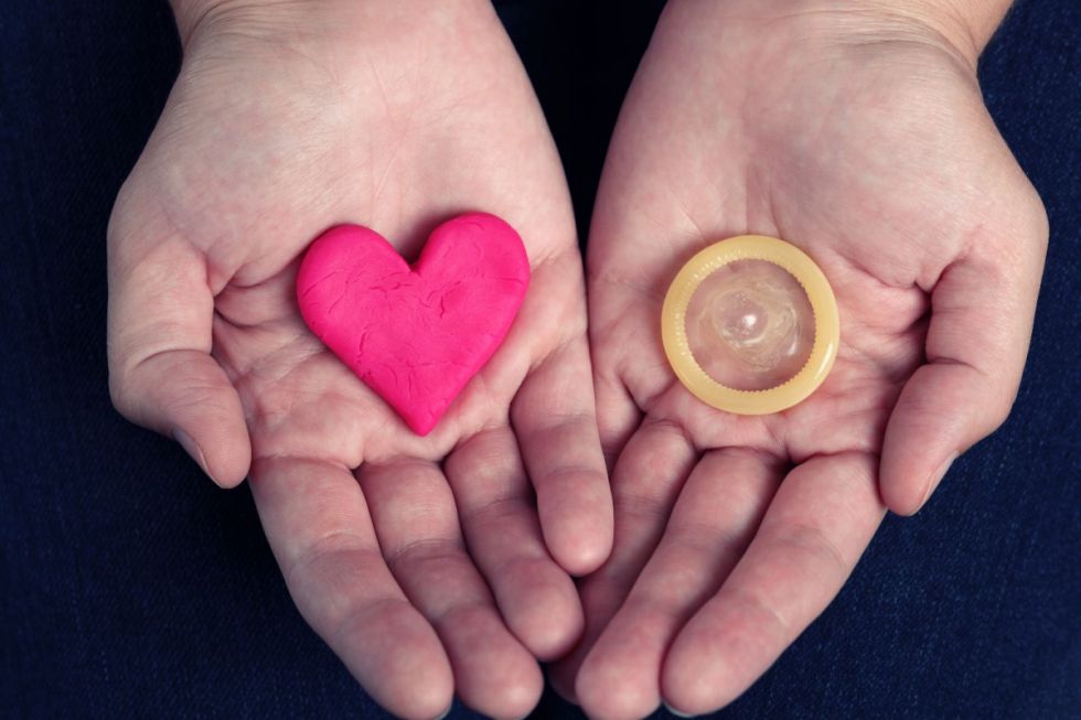 Claves para acompañar  a los adolescentes en sus  primeras relaciones sexuales