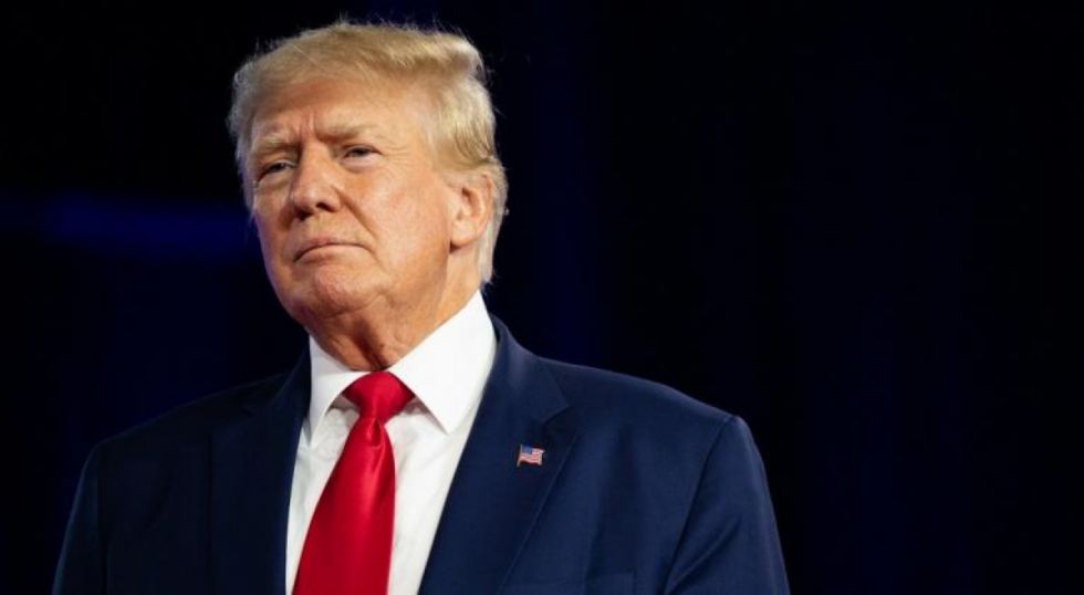Trump irá a juicio en mayo de 2024
