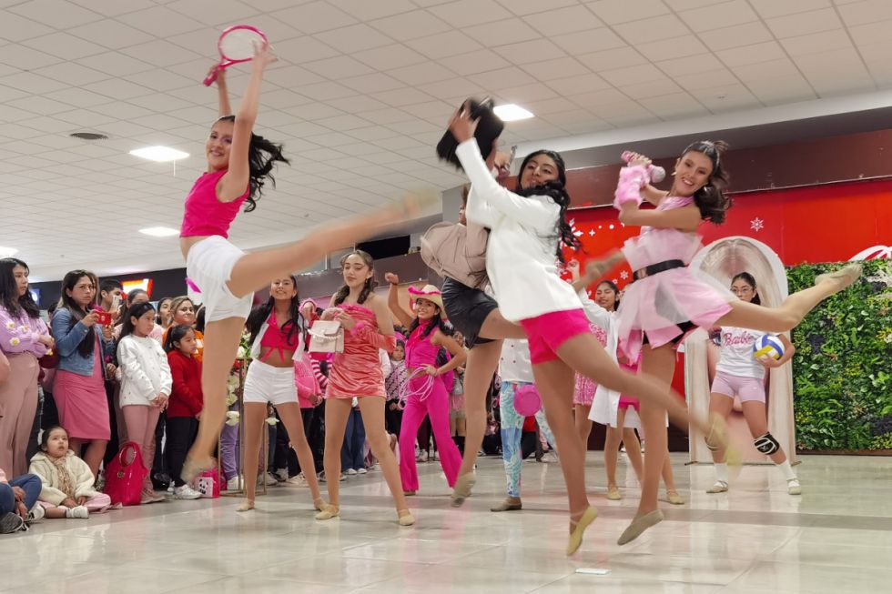 Barbies del Ballet Limar.