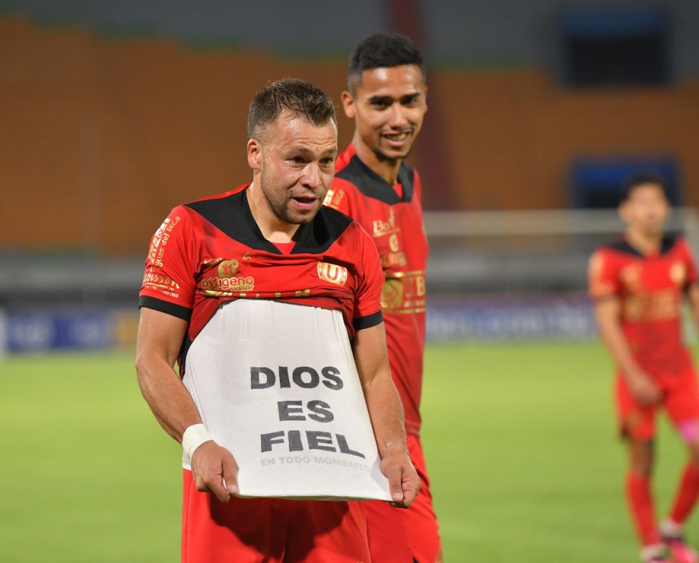 La “U” gana con angustia a Blooming