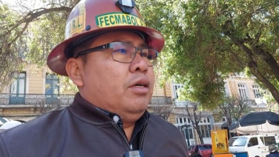 Dirigente justifica actividad ilegal de cooperativas: Lo hacen por necesidad y por demora de trámite Dirigente justifica actividad ilegal de cooperativas: Lo hacen por necesidad y por demora de trámite