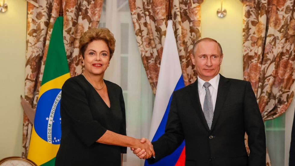 BRICS: Putin se reúne con Dilma Rousseff