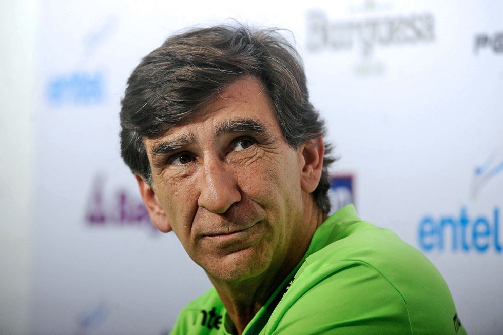 Gustavo Costas pidió un solo legionario para el partido ante Panamá