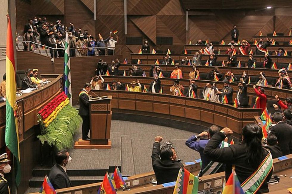 Oposición ve que aniversario patrio encuentra a Bolivia en una crisis de credibilidad y confianza