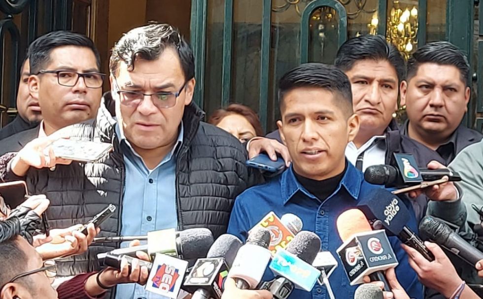 Bancadas acuerdan conformar comisión técnica para consensuar ley de preselección judicial