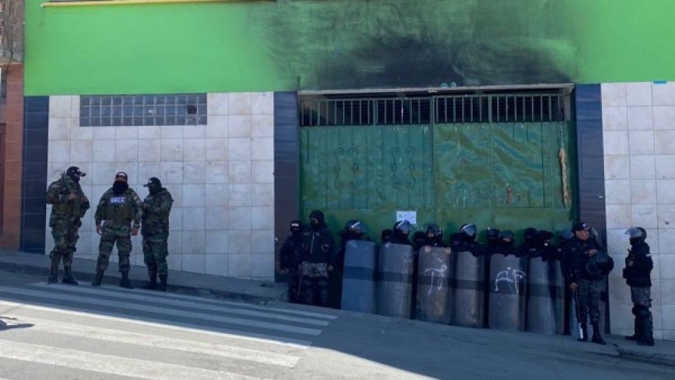 Cierran el mercado paralelo de Alanez; la coca sólo saldrá de la sede histórica de Adepcoca