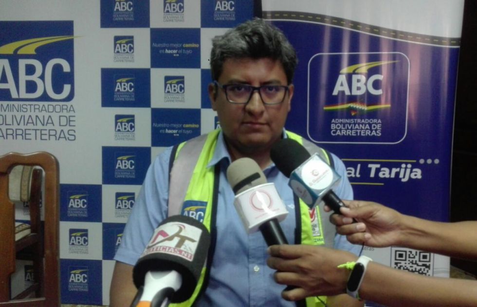 Lezana asume la ABC, promete agilizar proyectos