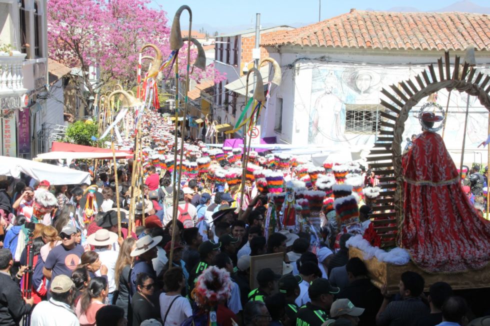 Autoridades de la Gobernación participaron de la misa y primera procesión de la Fiesta Grande de San Roque
