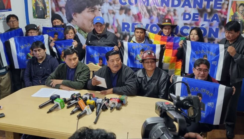 Dirección del MAS le dice a Luis Arce que si quiere ser candidato se busque otro partido y renuncie a la Presidencia