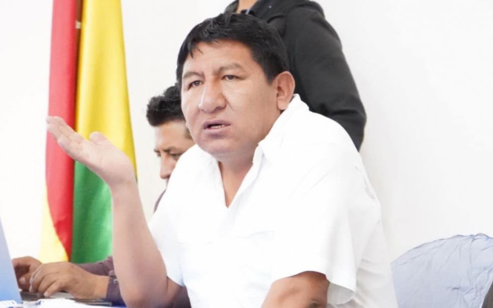 Aprehenden al Gobernador de Potosí, Jhonny Mamani, en la ciudad de La Paz