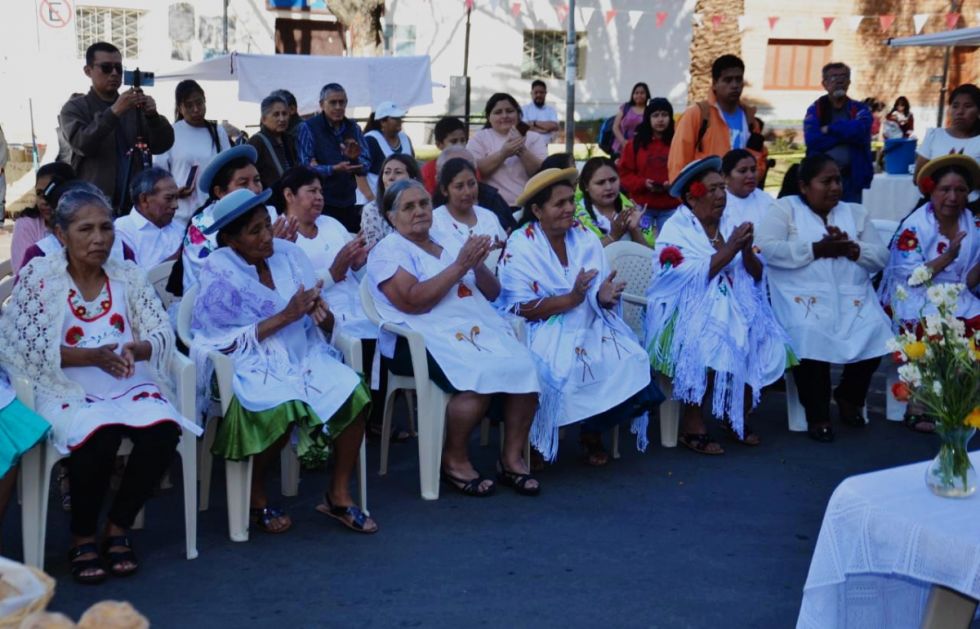 Asociación de vendedoras de San Roque recibe personería jurídica