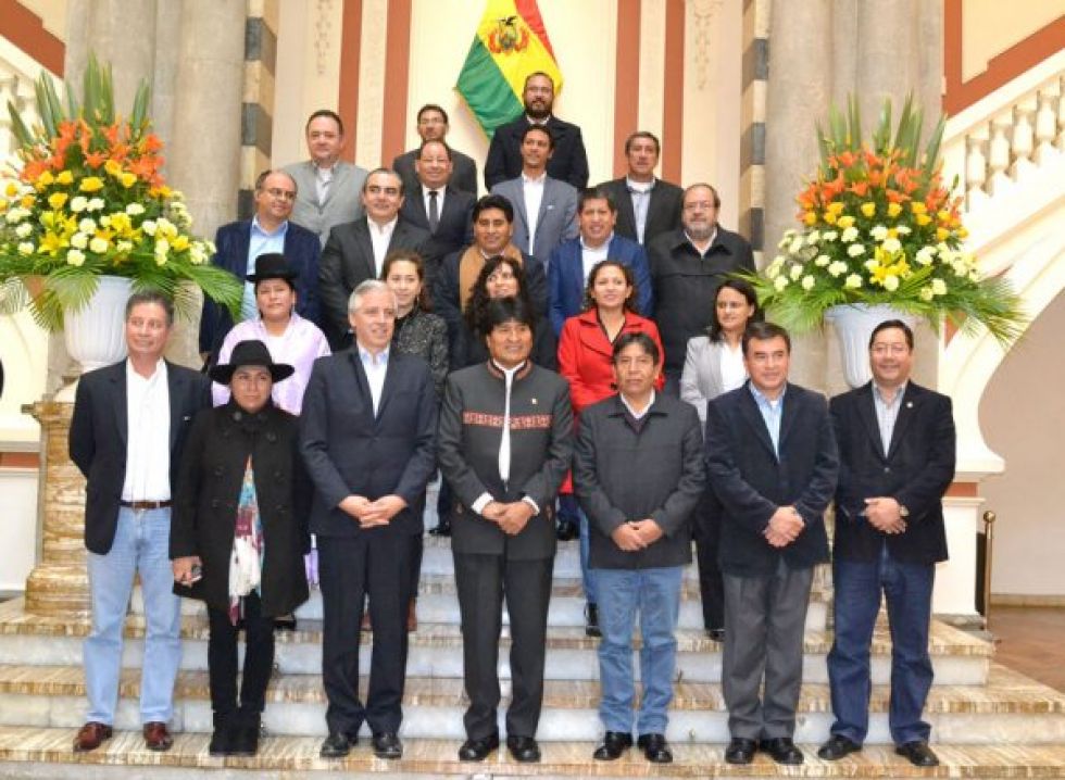 Exministra y exministra Evo Morales denuncia amenazas judiciales de ministra limeña