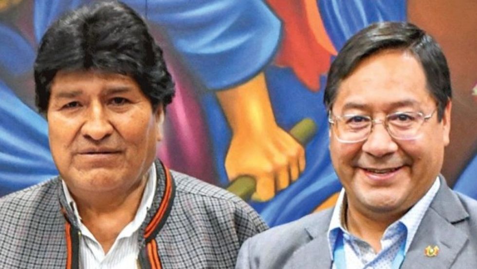 Mesa dice que el MAS se hunde y acusa a Morales y Arce de enfrascarse en ambiciones electorales