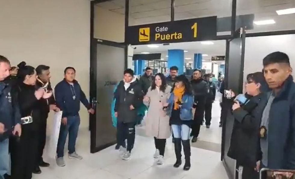 Héctor Garibay llega a Bolivia y pide más apoyo para los deportistas nacionales