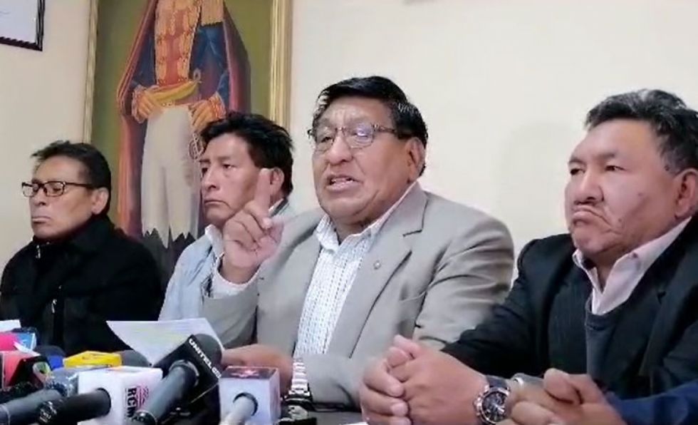 Choferes bolivianos molestos con transportistas y empresas peruanas: ‘Si quieren lucha, la vamos a dar’
