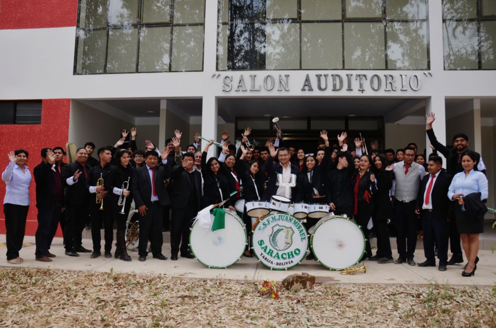 La Normal de Canasmoro estrena Salón de Coros y un Auditorio 