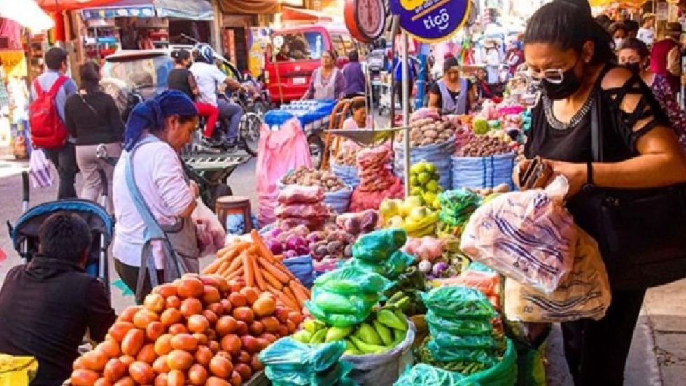 Gobierno asegura que el aumento de precios en alimentos no responde a la sequía, sino al contrabando