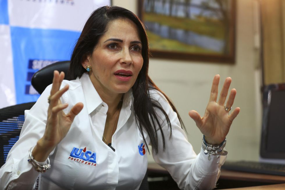 Luisa González denuncia atentado en su contra