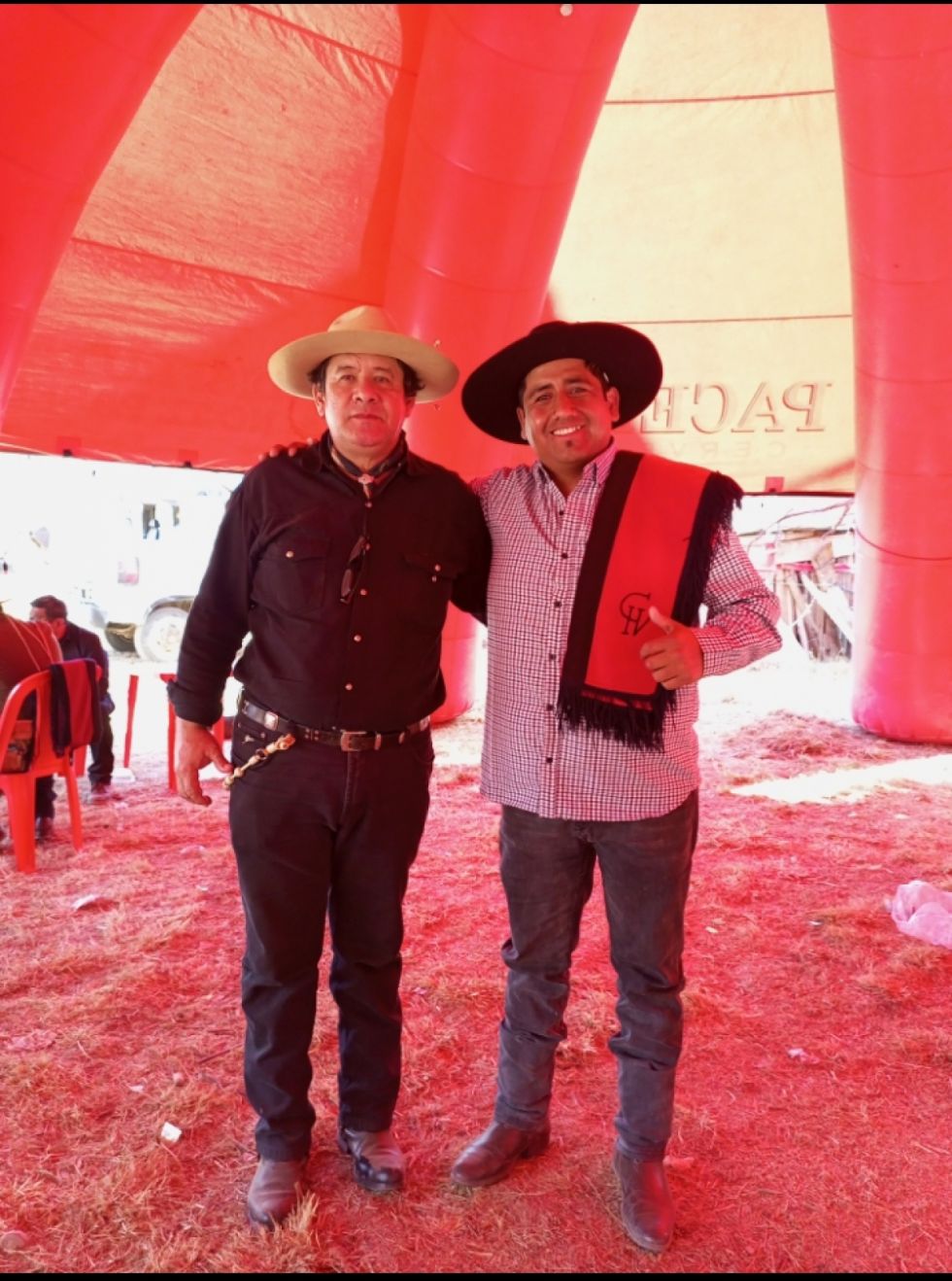 Con Cacho Castillo. 