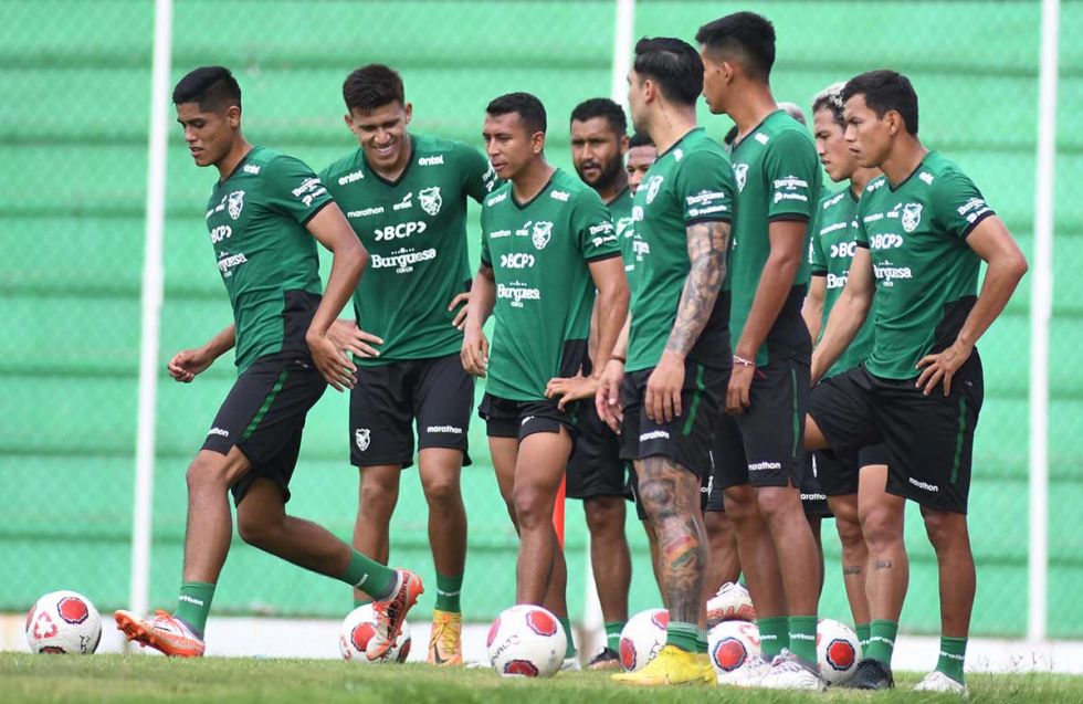 Se filtra la primera convocatoria de boliviano en el exterior para Ecuador y Paraguay