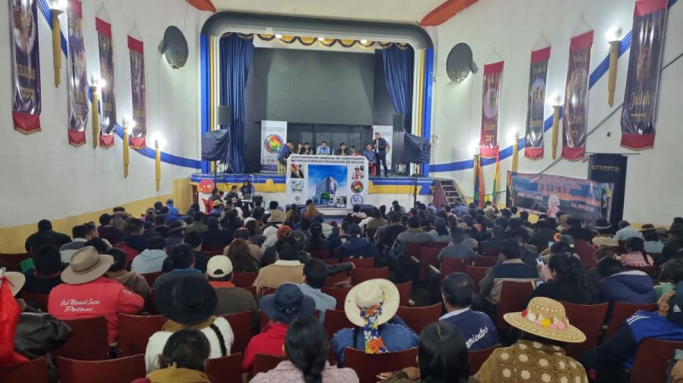 Interculturales afines a Arce desconocen el Congreso de Lauca Ñ y culpan a Evo de cualquier división