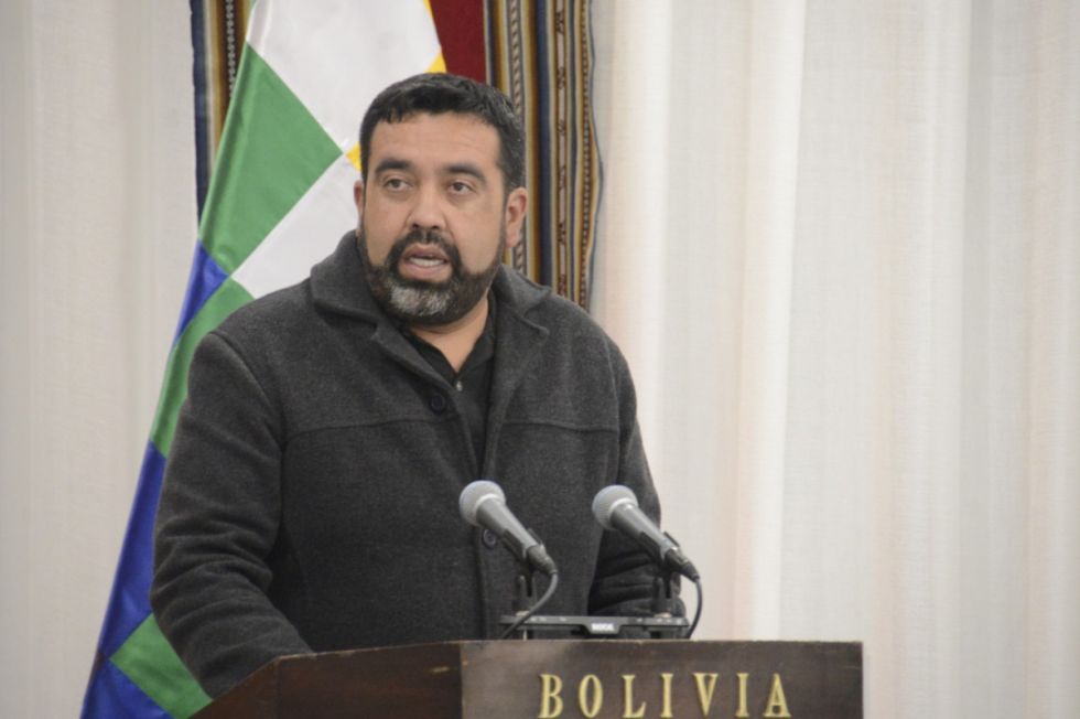Ruiz alerta sobre “plan negro” para boicotear el cabildo del 17 de octubre