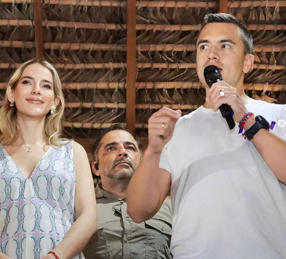 Volbonesi y Noboa en un acto de campaña