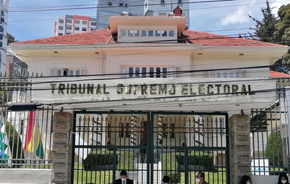 Amplían plazos para que partidos renueven directivas