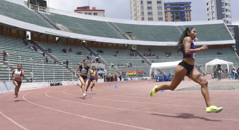 Ciclón gana en la primera jornada del Interclubes de atletismo