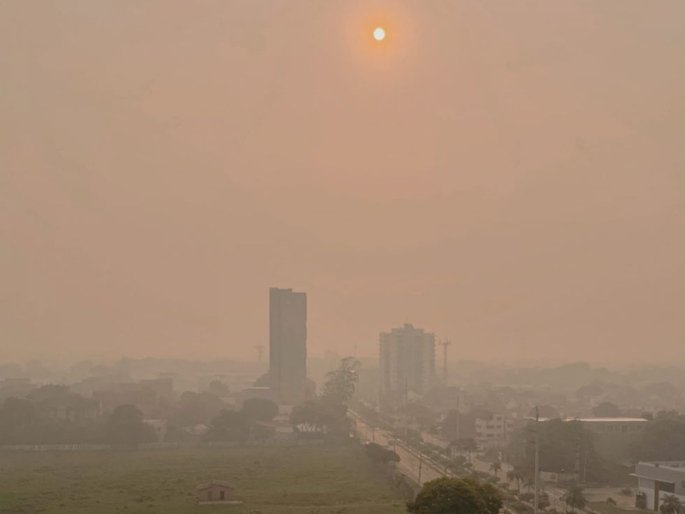 Humareda cubre la ciudad de Santa Cruz