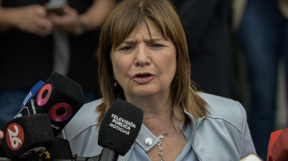 Patricia Bullrich anuncia su respaldo a Milei en la segunda vuelta de las presidenciales en Argentina