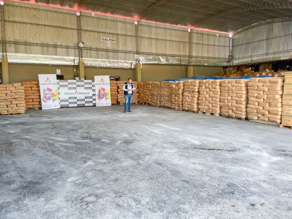 La Aduana intercepta 22 toneladas de mercancía ilegal en Tarija en tres operativos