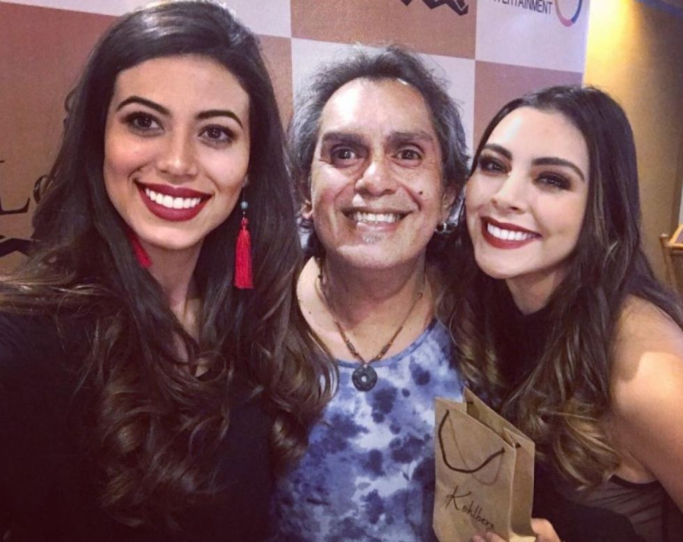 Lore Salinas con Leyda Suárez