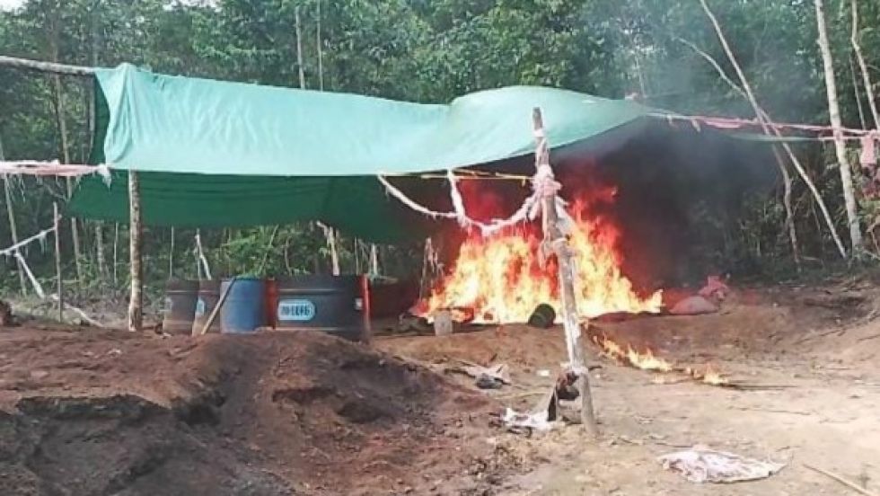 Descubren 36 fábricas de droga en el Chapare y destruyen 4.000 litros de cocaína líquida
