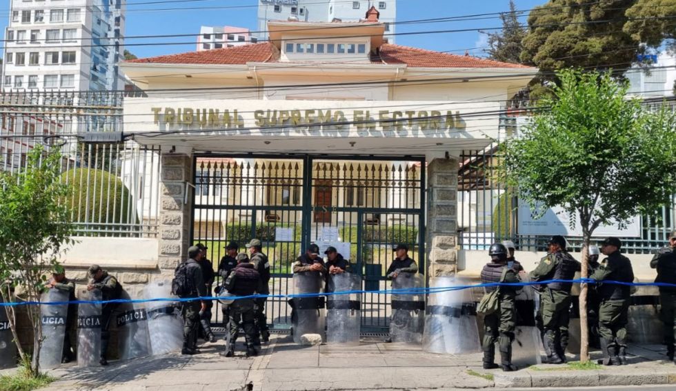 Otro revés al ‘evismo’: TSE declara improcedente recurso y ratifica anulación del Congreso de Lauca Ñ