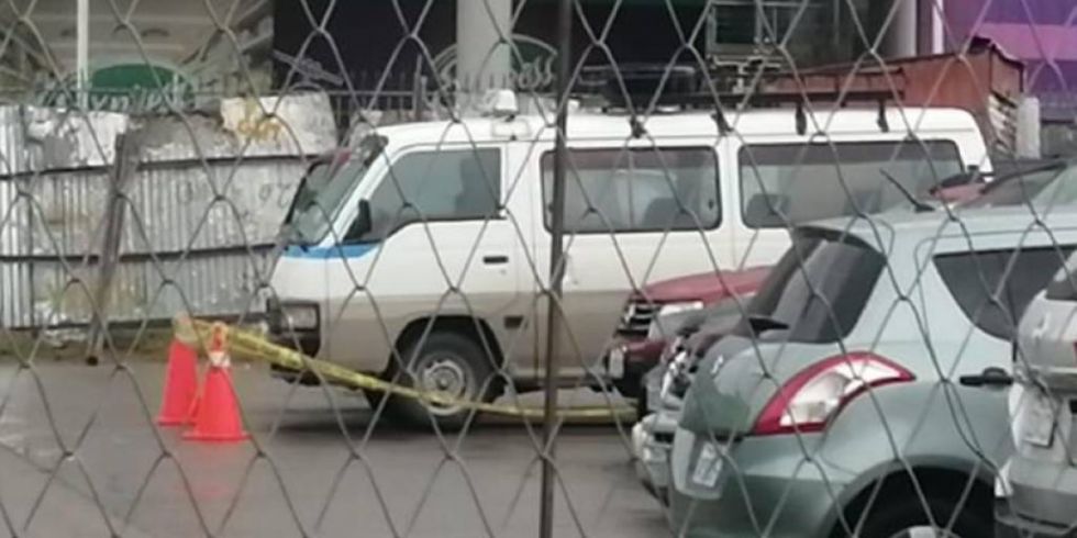 Hombre desmembrado: Chofer de minibús arrastró varias cuadras el cuerpo y al darse cuenta desenganchó las piernas