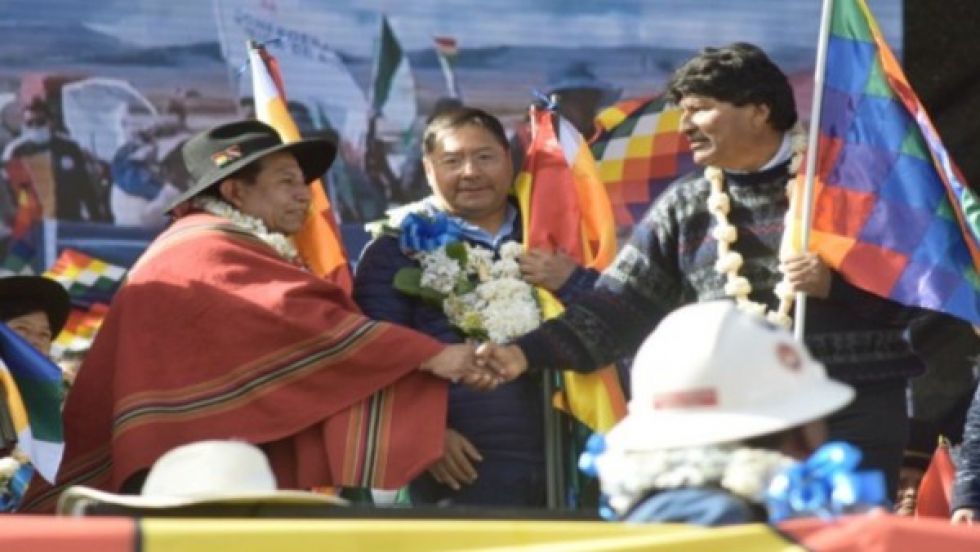 Arcistas ven desesperación en Evo para ir a primarias