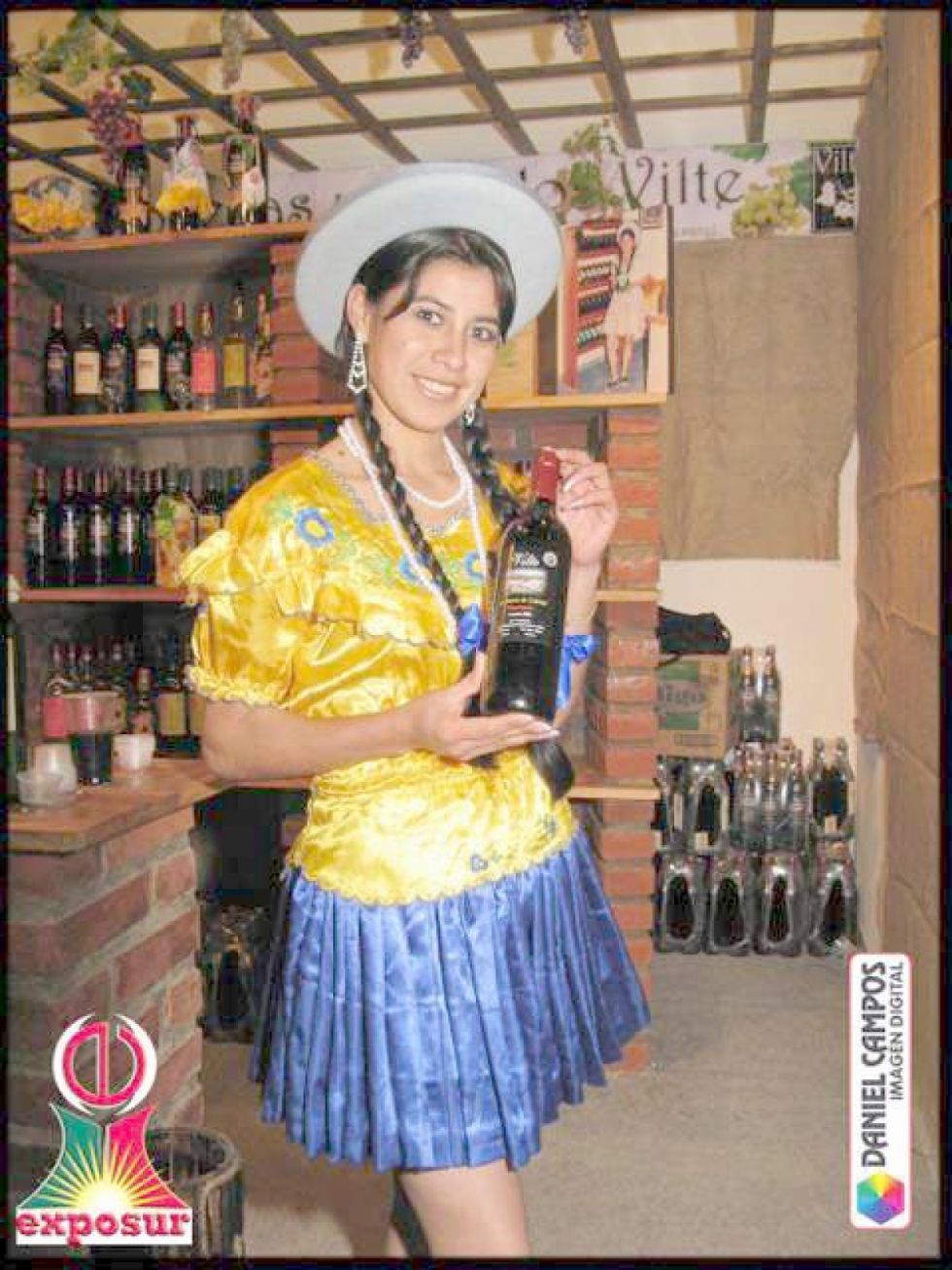 Marisol Vides Rodriguez, azafata de Vinos Vilte