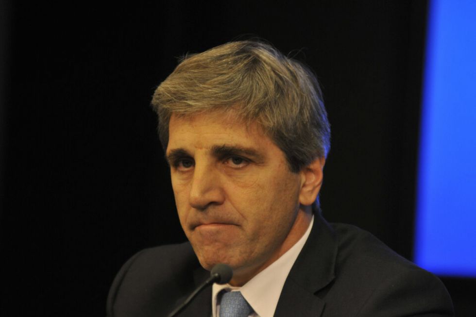 Conoce las diez primeras medidas del "paquetazo" de Milei para Argentina