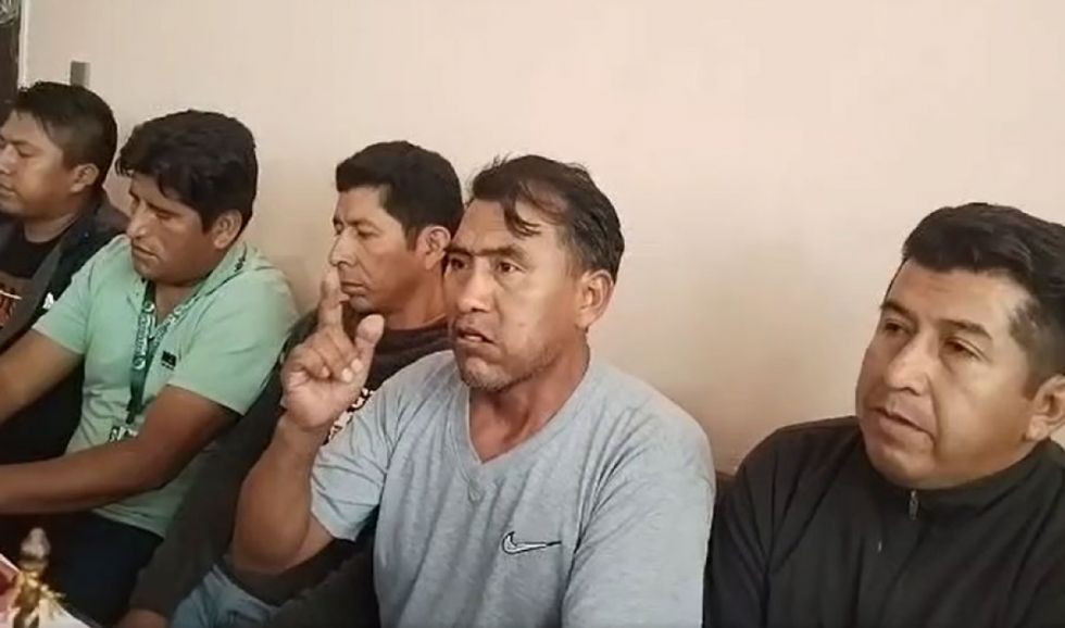 Cocaleros de Yungas dan al Gobierno hasta el 8 de enero para liberar a César Apaza