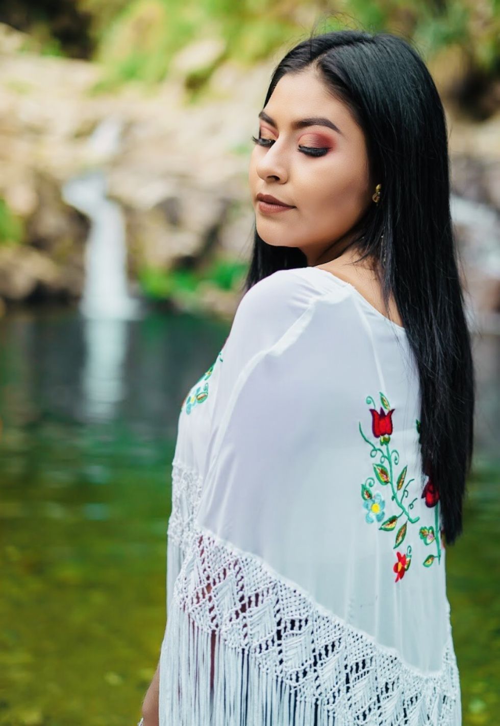 Karina Loza, inspirando con su dulce voz