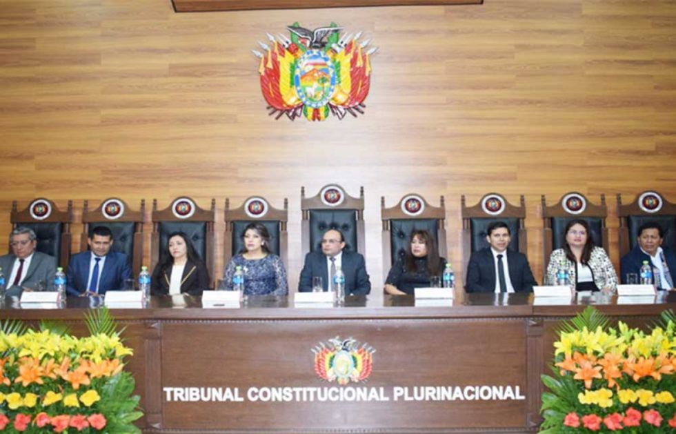 El TCP anula la reelección indefinida y deja a Evo contra las cuerdas