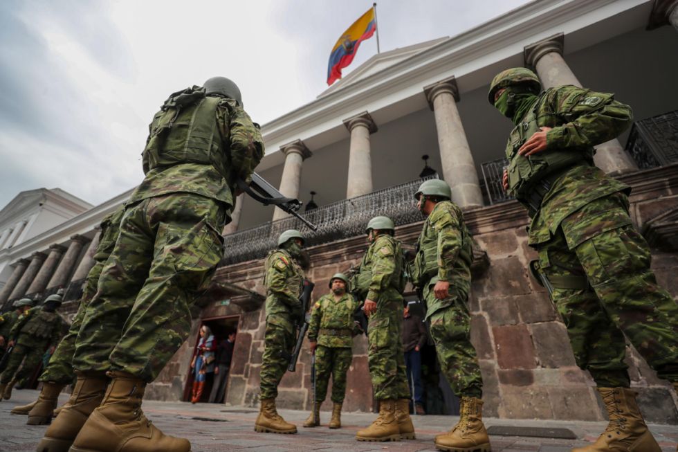 14 muertos, secuestros y decenas de detenidos: el saldo de dos días de violencia armada en Ecuador