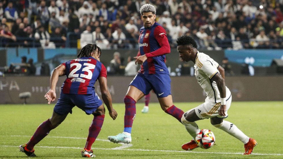 Supercampeón: Con hat-trick de Vinicius, Real Madrid venció sin apuros 4-1 al Barcelona