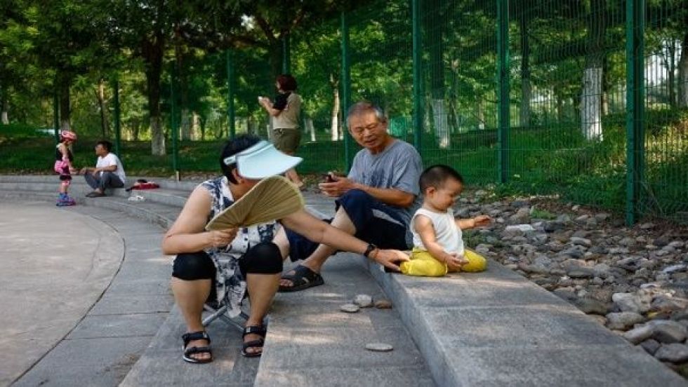 La población en China se reduce por segundo año seguido