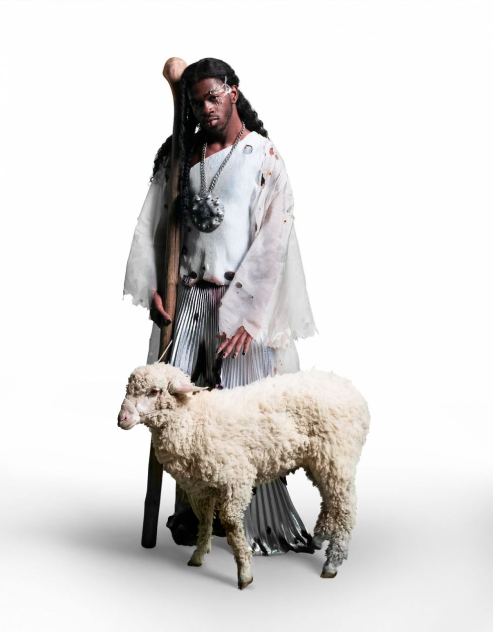 Lil Nas X regresa como “J Christ”