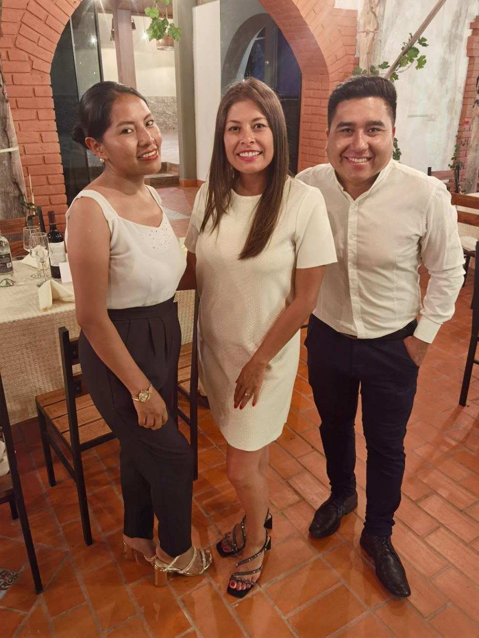 Adriela Aguilar, Valeria Ortiz y Óscar Sandoval.