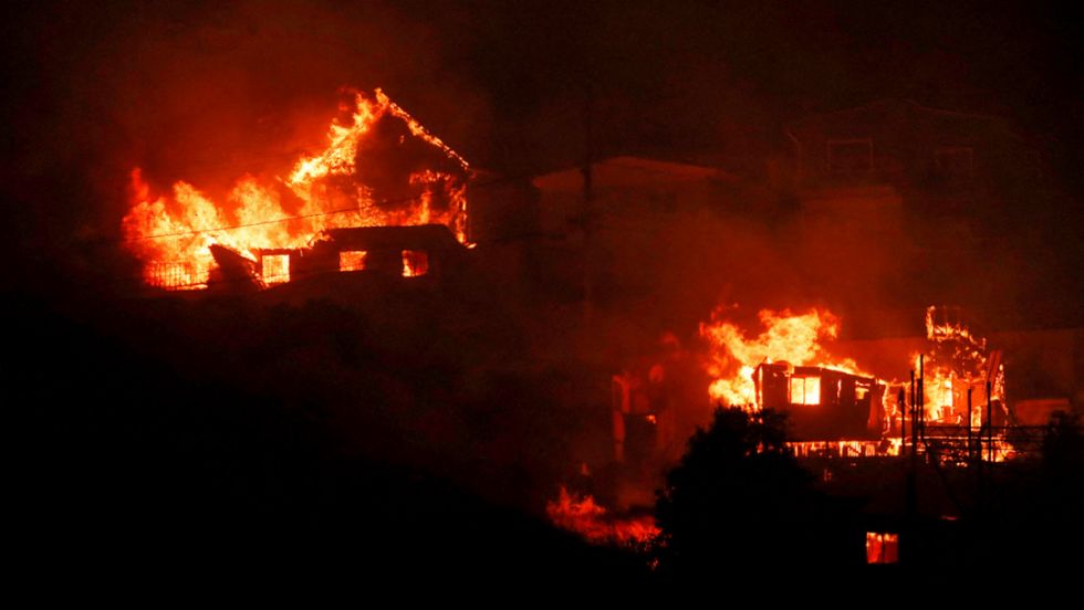 Chile: Boric decreta dos días de duelo por los más de 64 fallecidos en los incendios