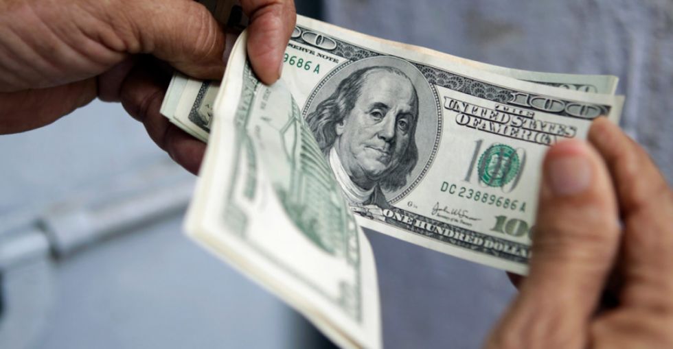 El “dólar negro” preocupa al Gobierno
